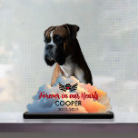 Für immer in unserer Herz-Haustier-Gedenkskulptur Freistehende Fotoskulptur<br><div class="desc">Feiern Sie die immerwährende Verbindung zwischen Ihnen und Ihrem geliebten Furry-Freund mit unserer "Forever in Our Hearts Pet Memorial Sculpture" Diese exquisit gefertigte Gedenkskulptur ist mehr als nur ein Kunstwerk - sie ist eine herzliche Anerkennung der hochgeschätzten Erinnerungen und bedingungslosen Liebe, die Sie mit Ihrem Haustier geteilt haben. Diese Skulptur...</div>