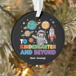 Für Kindergarten und Jenseits des Astronauten Funn Ornament