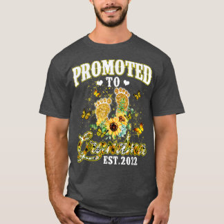 Für Oma Est 2022 befördert Sonnenblumenmotte T-Shirt