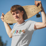 Für Skateboarder - Skateboarder-Grafiken nach Maß T-Shirt<br><div class="desc">Mit diesem Skateboarden-Grafiktee,  der mit Ihrer eigenen Nachricht personalisiert werden kann,  erstellen Sie für Ihren bevorzugten Skater eine individuelle Ausrüstung. Es zeigt Silhouette Stil Illustrationen von Skateboardern in Senf gelb,  türkisblau,  dunkelrot,  grün und Rostorange. Ihr Text erscheint unterhalb der Grafik in kohlegrauer Schrift.</div>