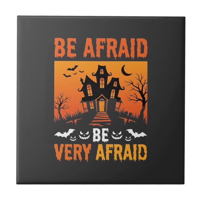 Fürchte Dich Verrücktes Haus Halloween-Design Fliese (Vorderseite)