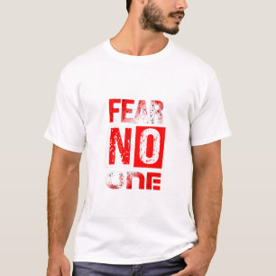 Fürchte Niemanden – Kühnes Mut Streetwear T-Shirt