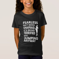 Furchtlose Zahl Skaten-langes Hülsen-T-Shirt