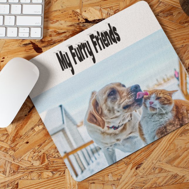 Furry Friends Cat and Dog Foto Mousepad (Von Creator hochgeladen)