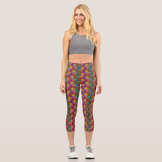 Fusionsmuster mit Blume und Händen Capri Leggings (Vorderseite)