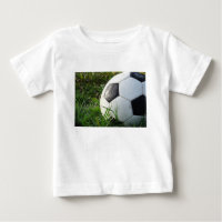 Fußball~ Fußball im Feld