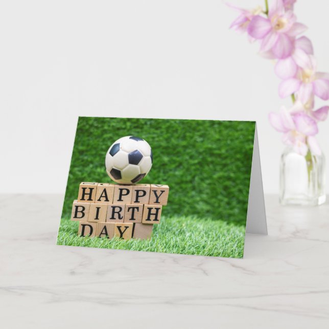 Fußball Geburtstag mit Ball und Happy Birthday Wor Karte (Orchidee)