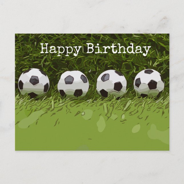 Fußball ist auf grünem Gras Happy Birthday Card Postkarte (Vorderseite)