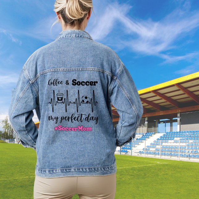 Fußball-Mama Kaffee und Fußball-Herzschlag Funny F Jeansjacke (Von Creator hochgeladen)