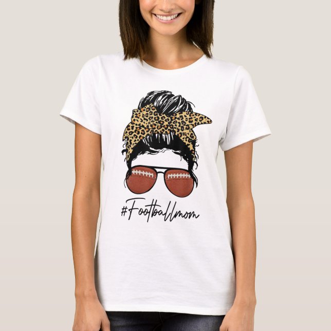 Fußball-Mama mit Leopard und Messy Bun T-Shirt (Vorderseite)