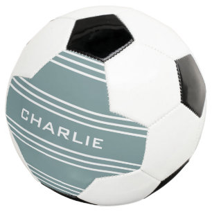 Fußball mit individuellem Monogramm und Stahlblau-