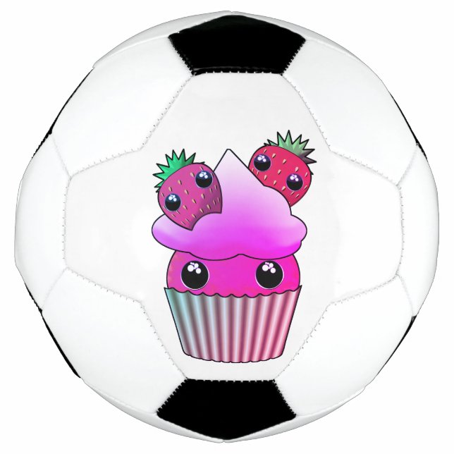 Fußball mit Kawaii Erdbeerkuchen (Vorderseite)
