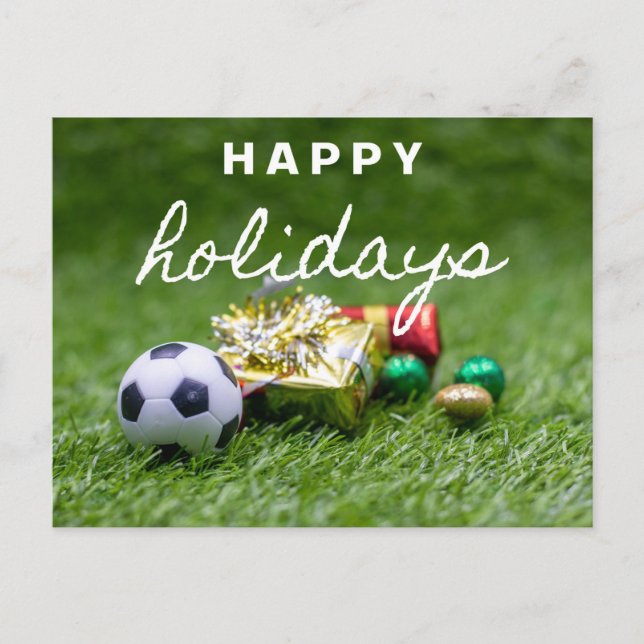 Fußball mit Weihnachtsgeschenk Happy Holidays Feiertagspostkarte (Vorderseite)