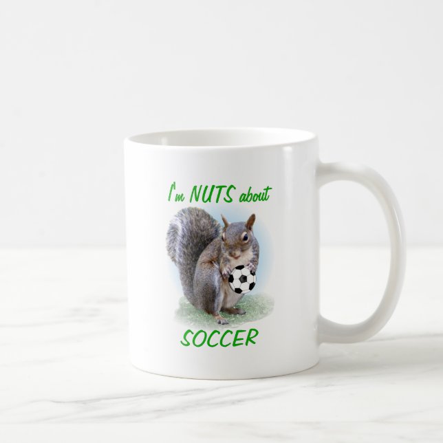Fußball-Nuss Tasse (Rechts)