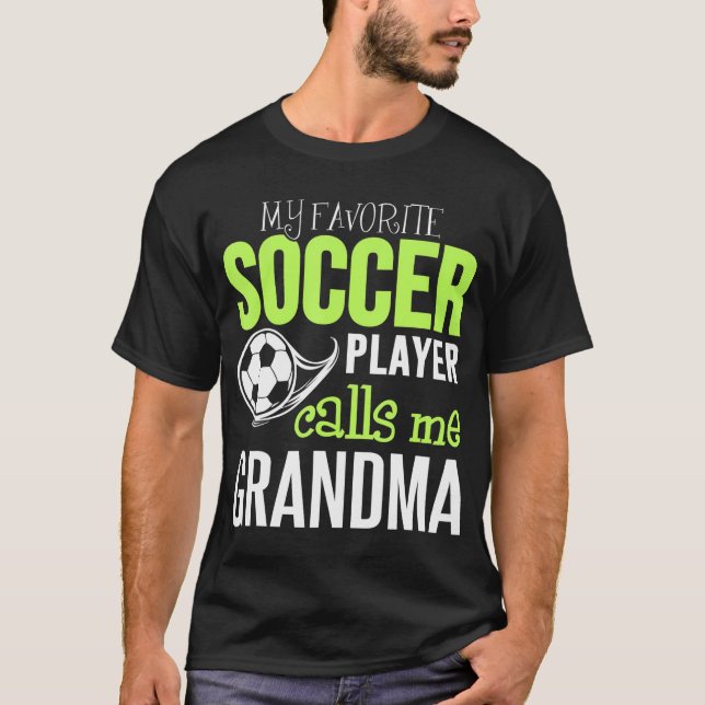 Fußball-Oma Meine Lieblingsspielerin ruft mich an T-Shirt (Vorderseite)