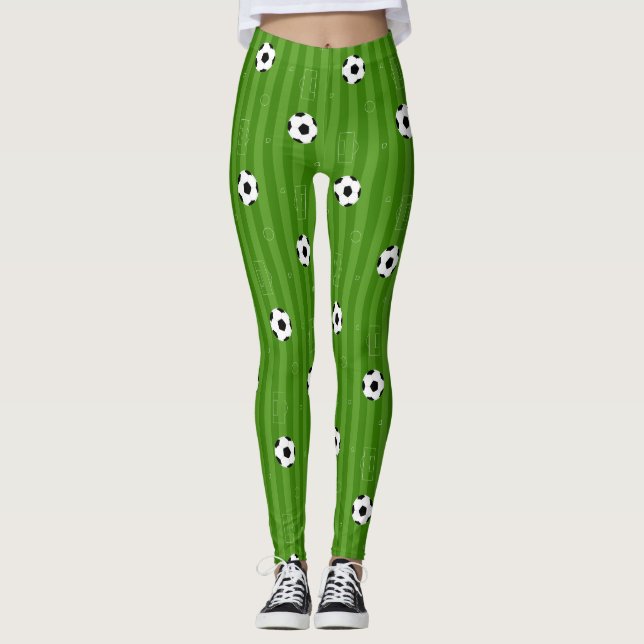 Fußball Pitch Fußbälle auf grünem Grasmuster Leggings (Vorderseite)