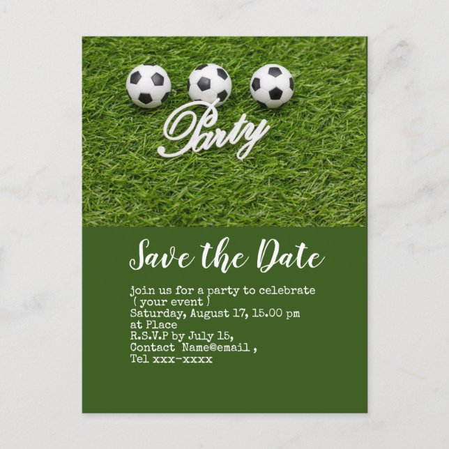 Fußball Save the Date mit dem Ball auf der grünen  Postkarte (Vorderseite)