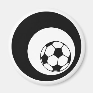 Fußball. Schwarze Kreise. Magnet