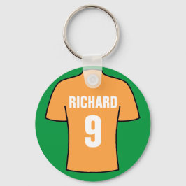 Fußball-Shirt-Design in Altgold. Schlüsselanhänger