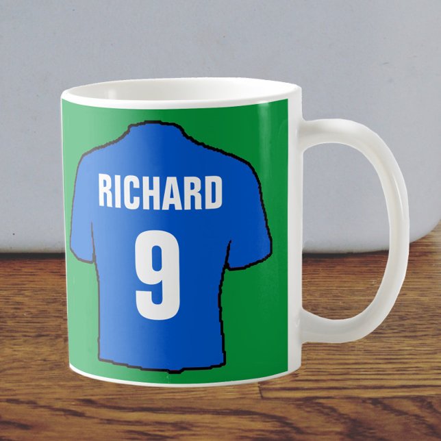 Fußball Shirt Design in blau. Kaffeetasse (Von Creator hochgeladen)