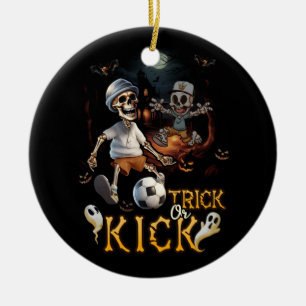 Fußball-Skeleton-Spieler Halloween-Trick oder Kick Keramik Ornament