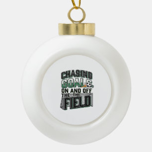 Fußball-T-Shirt-Design im Vintage-Stil_1 Keramik Kugel-Ornament