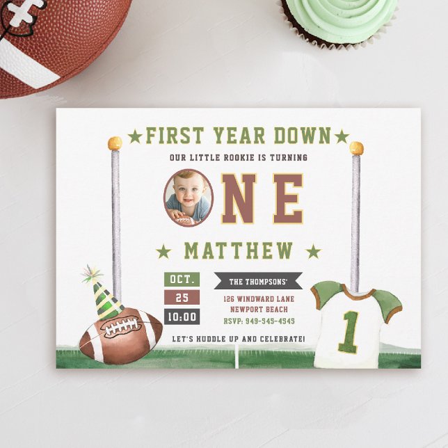Fußball Touchdown Foto Niedlich Junge 1. Geburtsta Einladung (first year down football touchdown birthday invitation photo sports boy 1st party cute)