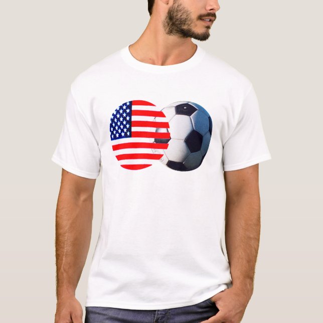 Fußball & USA Flag MUSEUM Zazzle T-Shirt (Vorderseite)