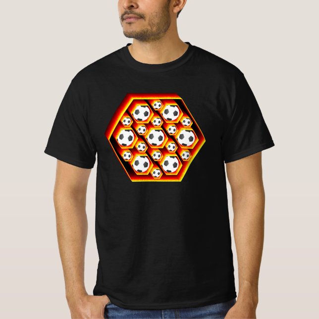 Fussbälle im glühenden Hexagon Eyecatcher T-Shirt (Vorderseite)