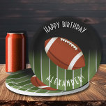 Fußballfeld Glückwunsch zum Geburtstag Personalisi Pappteller<br><div class="desc">Teller in 2 Größen - 9" Abendessen und 7" Snack können mit Ihrem Namen und Anlass personalisiert werden. PASSENDE Artikel in unserem Geschäft.</div>