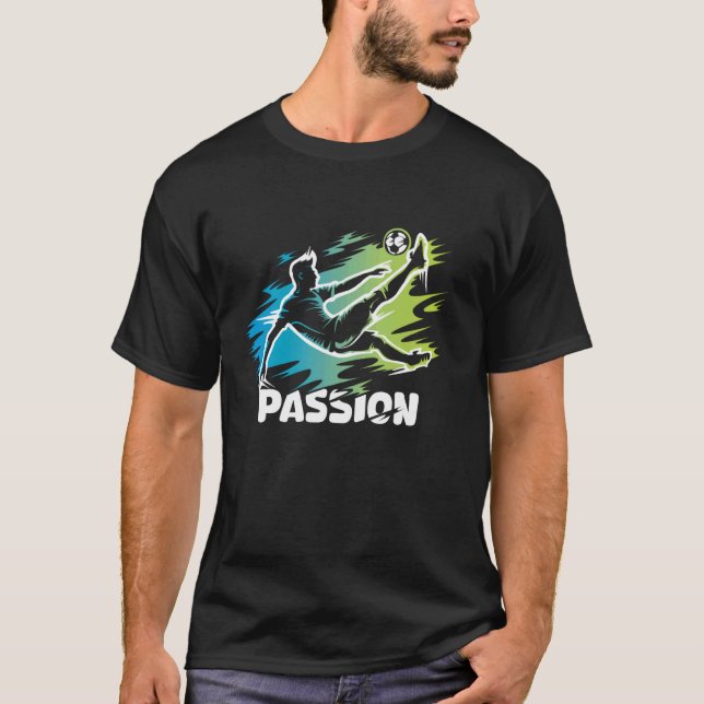 Fußballspieler mit Leidenschaft - Dynamischer Drop T-Shirt (Vorderseite)