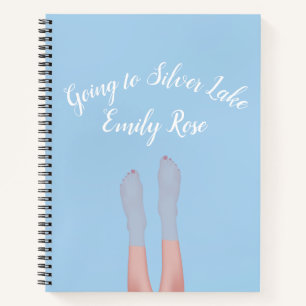 Füße in Lake 8.5" x 11" Spiral Notebook Notizbuch