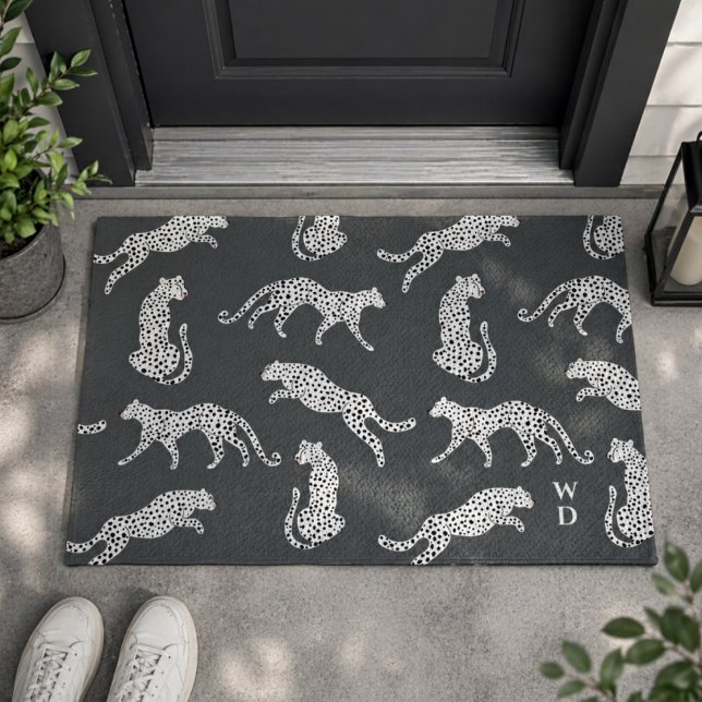 Fußmatte | Gepard-Muster Willkommensmatte (A stylish cheetah pattern doormat with fashion led appeal and monogram initials.)