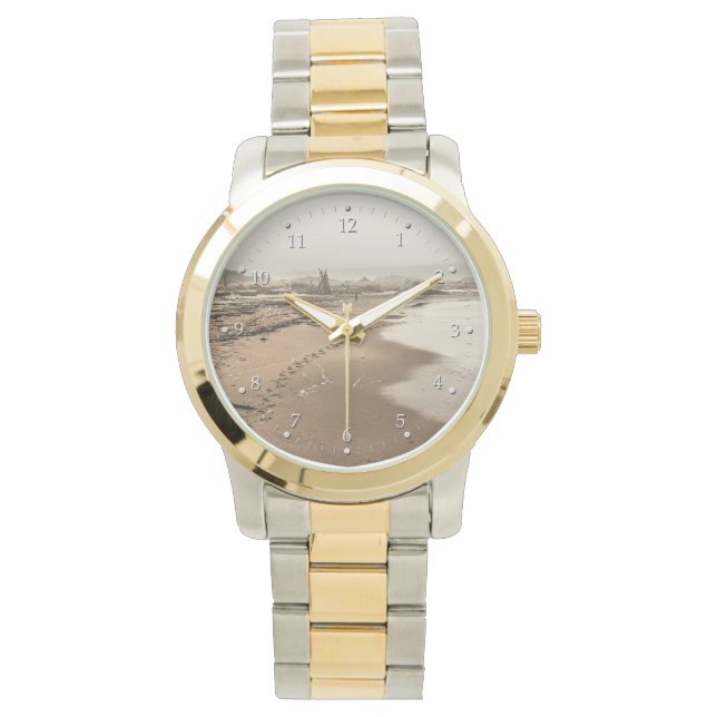 Fußspuren einer Foggy Beach Watch Armbanduhr (Vorderseite)