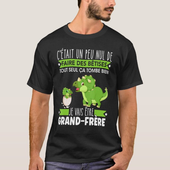 Future Gift Big Brother Announcement Dinosaur Gift T-Shirt (Vorderseite)