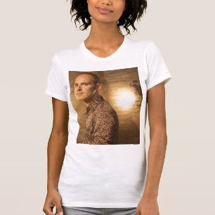 G.D. Der Behälter der klaren (2) Frauen T-Shirt