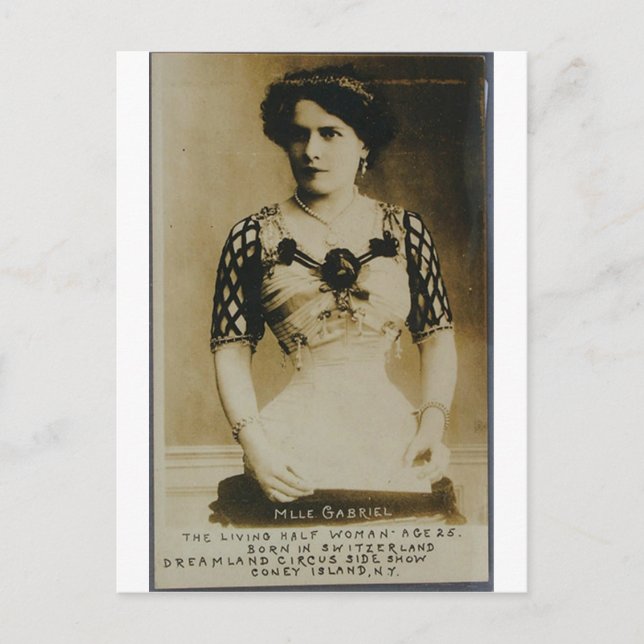 Gabrielle, die phantastische Halbfrau! Postkarte (Vorderseite)