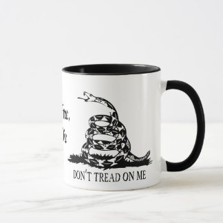 Gadsden - treten Sie nicht auf mir, leben Sie frei Tasse