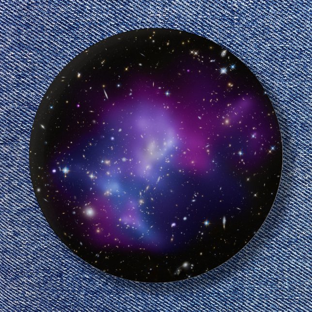 Galaxy Cluster MACS J0717 Lila Foto Button (Galaxy Cluster MACS J0717 Purple Celestial Photo Pinback Button)