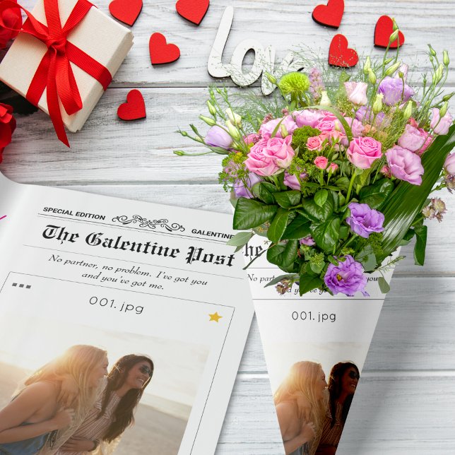 Galentines Day Newspaper Foto Collage Herz Geschenkpapier Set (Galentines Day Newspaper Photo Collage Hearts Wrapping Paper Sheets)