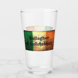 Gallagher Familienname auf irischer Flagge Glas