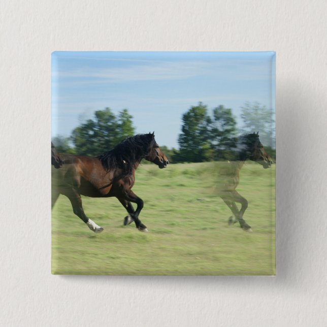 Galoppierendes Mustang-Quadrat-Button Button (Vorderseite)