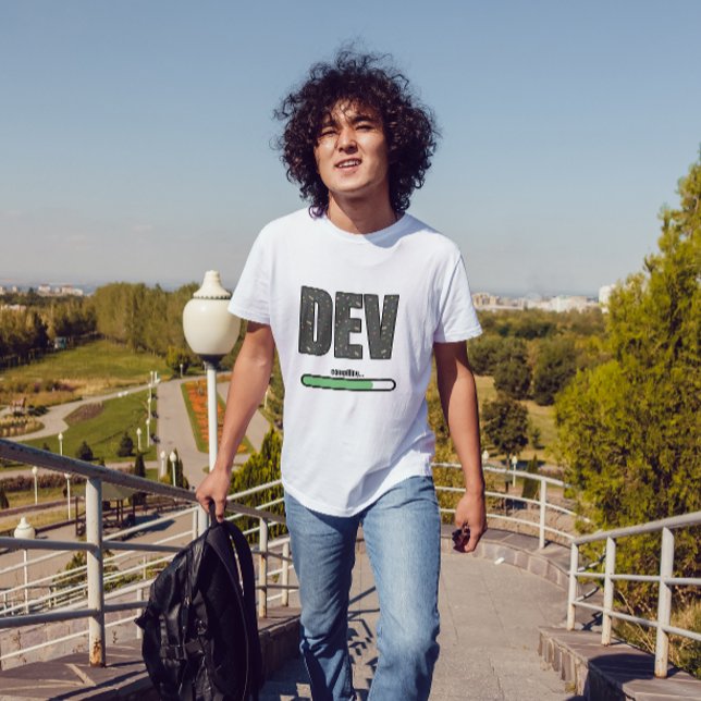 Game Dev Compiling - Grüne Kompilierung T-Shirt (Von Creator hochgeladen)