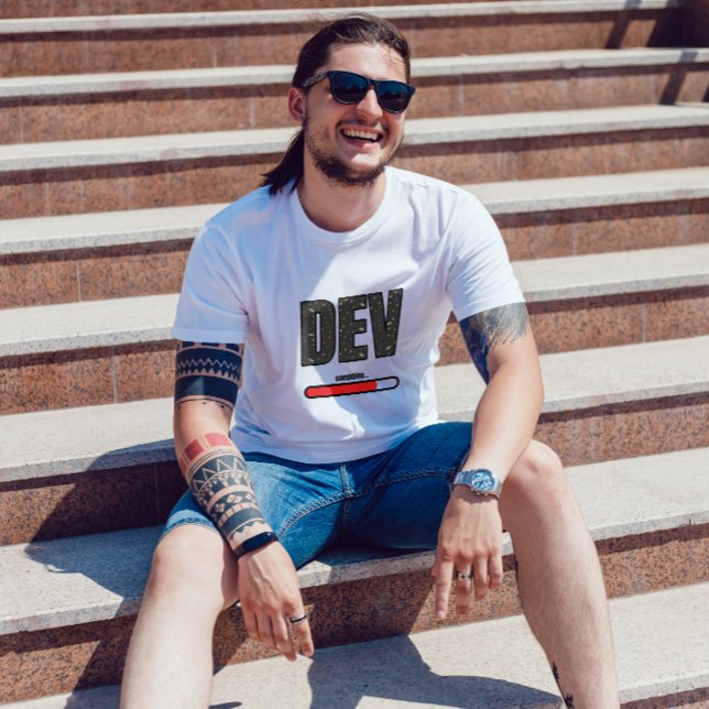 Game Dev Compiling - Red Compiling T-Shirt (Von Creator hochgeladen)