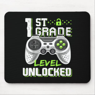 Game-Level am ersten Schultag Mousepad