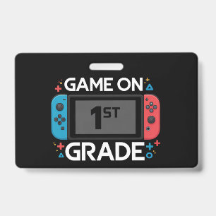 Game On 1. Klasse Zurück zur Schule Lustiger Gamer Ausweis