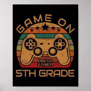 Game On 5th Grade Erster Tag Gamer-Geschenk zurück Poster