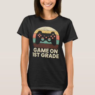 Game On First Grade School Lehrer Kid Crew Gamer T-Shirt