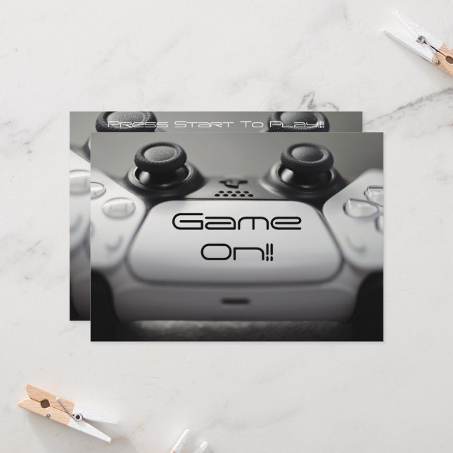 "Game ON!" PlayStation-Party Einladung (Vorderseite/Rückseite Beispiel)