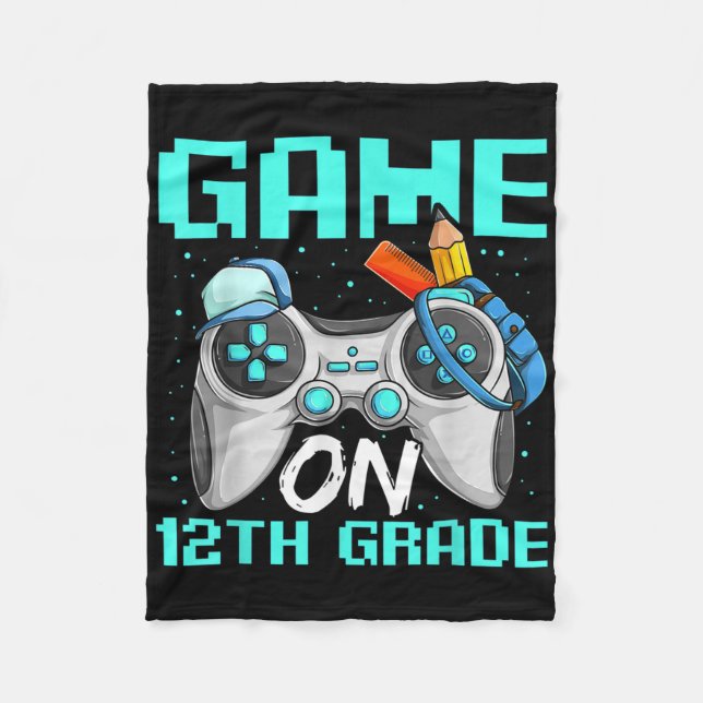 Game On Twelfth Grade Shirts, Funny Gamer Boy Back Fleecedecke (Vorderseite)